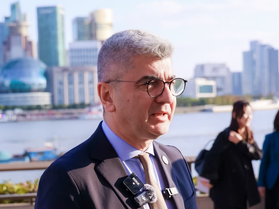 6742beff1a555.jpg 6742beff1a555.jpg